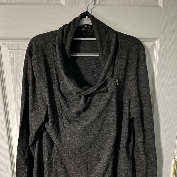 Sweet Rain Gray Travel Sweater/Wrap - Size XL - Picture 1 of 4